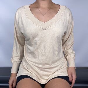 NIKE V Neck Yoga Dri Fit Sweater Relaxed Fit Stretchy Soft Loungewear‎